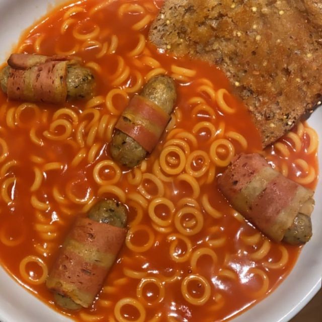 Неінстаграмні фото: у мережі показали, як насправді виглядає веганська їжа - фото 401759