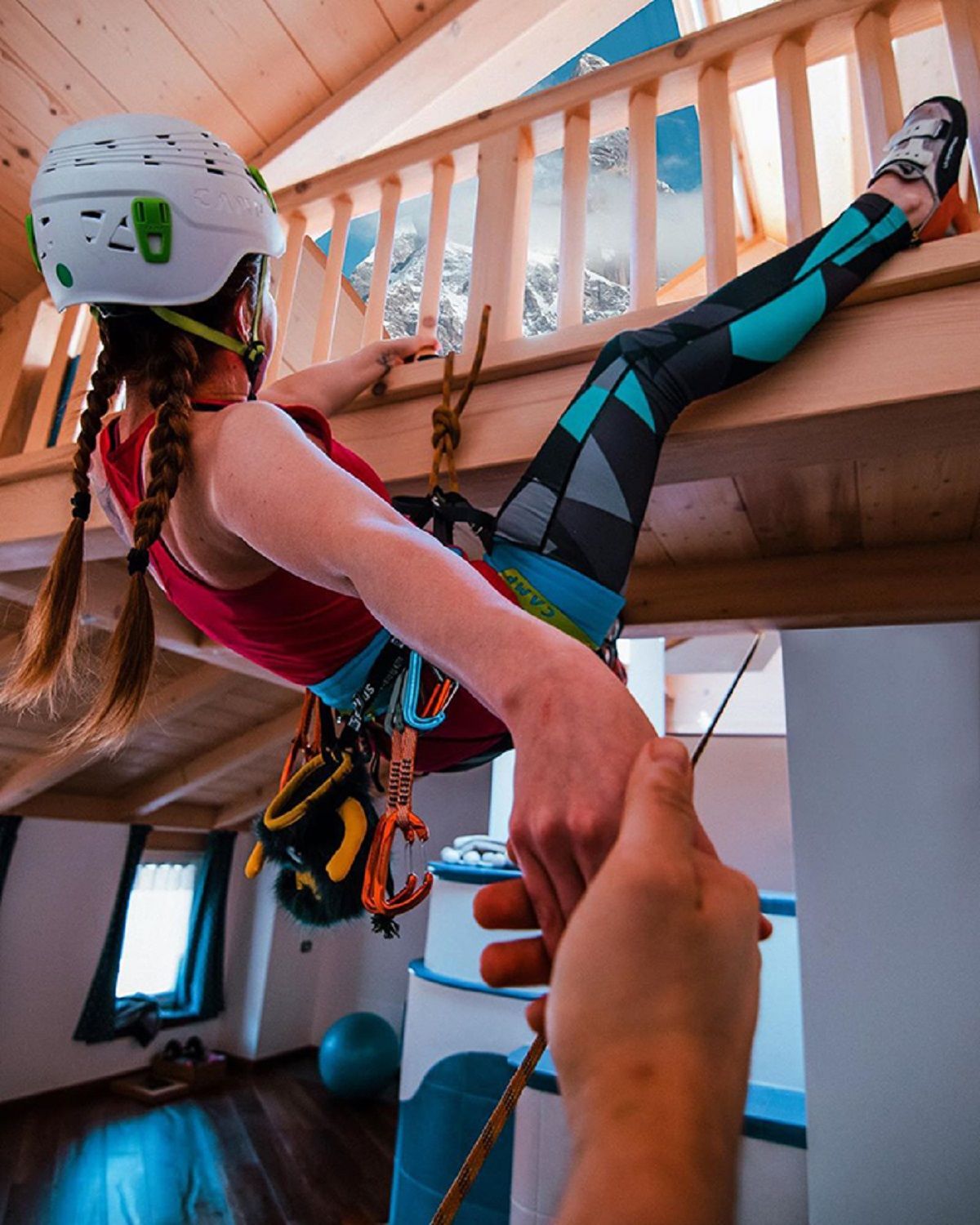 Як змінився флешмоб Follow Me через коронавірус - фото 1