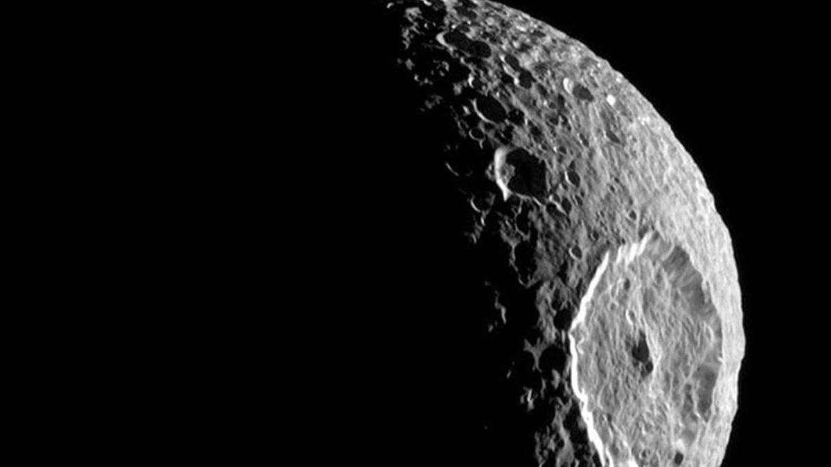 У NASA долучилися до Дня Зоряних війн, показавши крижану Зірку Смерті: фото - фото 1