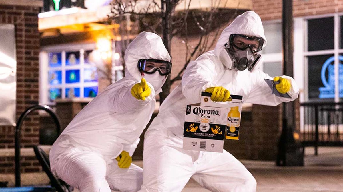 У США стають популярними коронавірусні вечірки: у чому їхній сенс