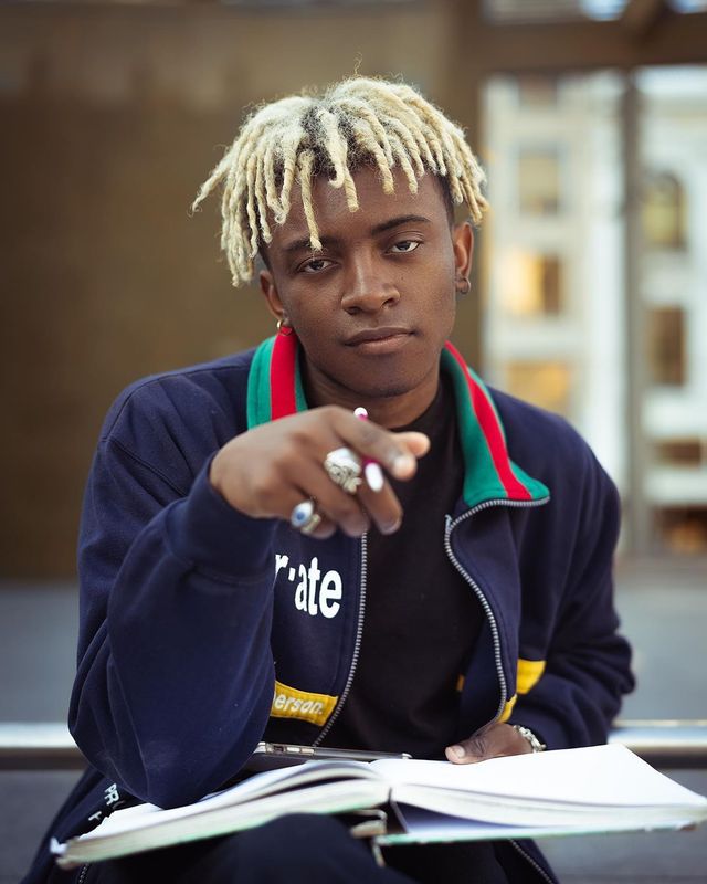 Фотограф робить знімки випадкових незнайомців на вулиці, і результат вас вразить - фото 403210