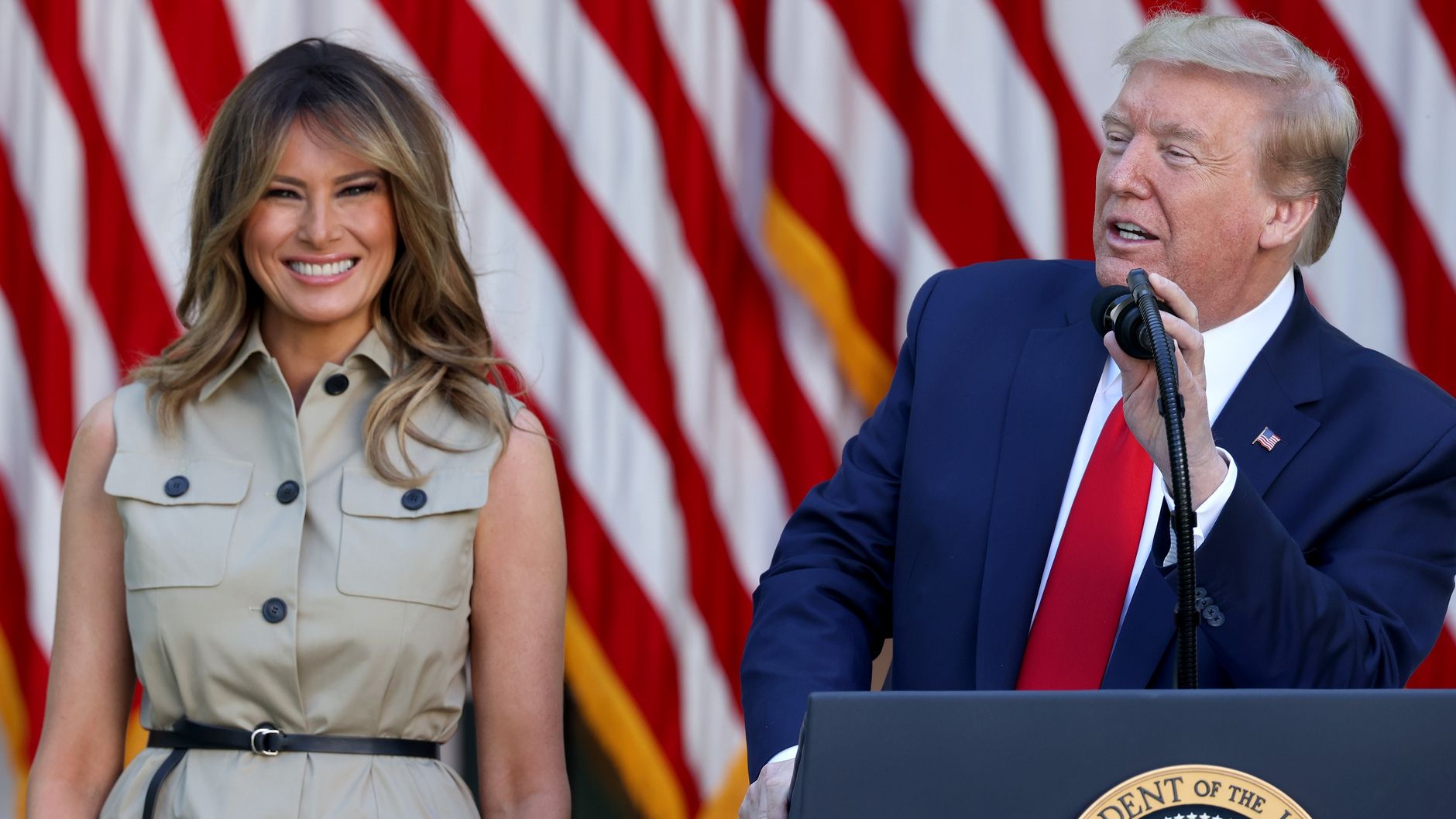 Меланія Трамп здивувала нарядом в стилі мілітарі