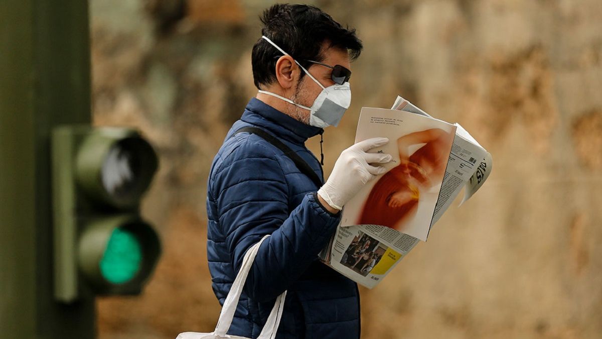 Іспанія ввела примусовий карантин для туристів - фото 1