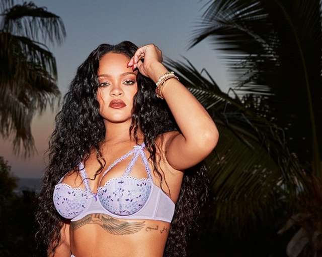 Сексуальна Rihanna знялася в рекламі білизни: фото 18+ - фото 403533
