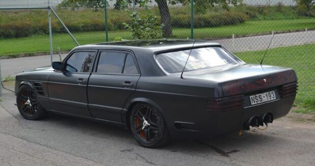 У мережі продають Mercedes з нереальним тюнингом - фото 403541