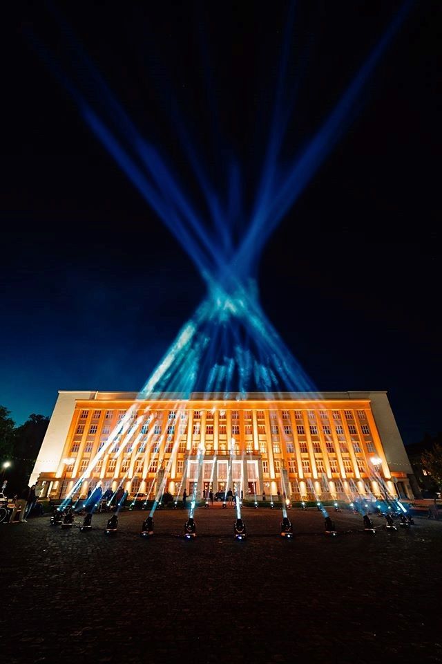 Стоп культурний карантин: як пройшла видовищна антикарантинна акція у Києві - фото 403730