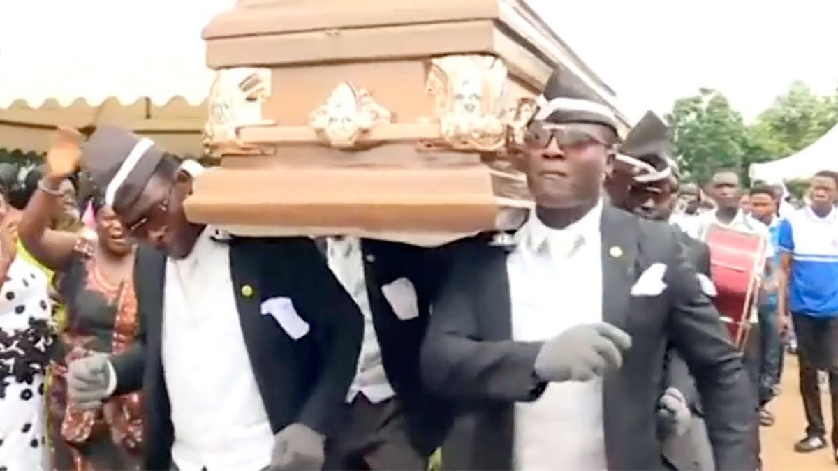 Лідер танцюючих носіїв трун зізнався, кого з футболістів мріє поховати