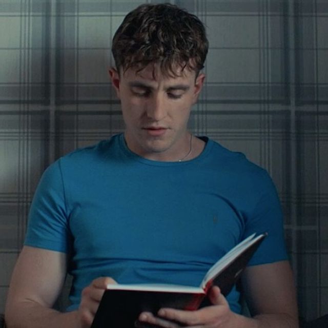 У ланцюжка головного героя серіалу Нормальні люди з'явився акаунт в Instagram - фото 403757