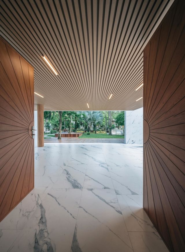 Як виглядає сучасний дім сім'ї рибалок у Таїланді: ефектні фото - фото 403880