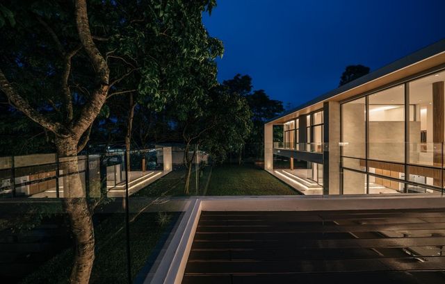 Як виглядає сучасний дім сім'ї рибалок у Таїланді: ефектні фото - фото 403894