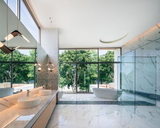 Як виглядає сучасний дім сім'ї рибалок у Таїланді: ефектні фото - фото 403897