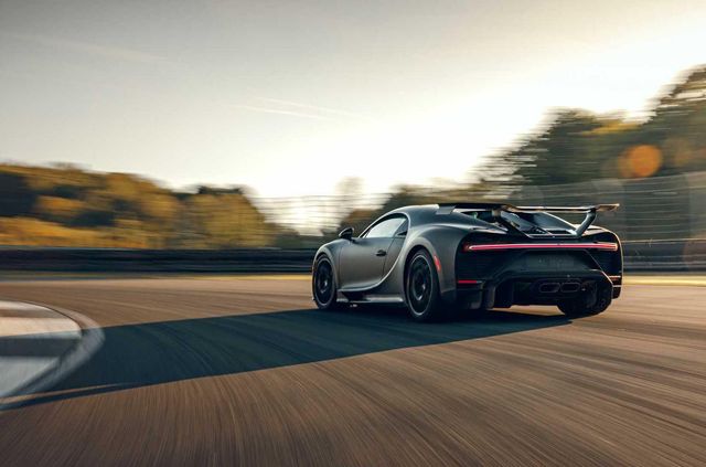 Bugatti вивела на тестування свій 1500-сильний Chiron pur Sport - фото 404022