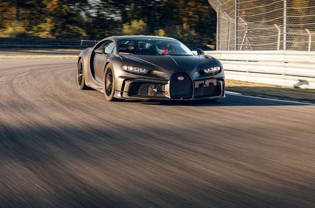 Bugatti вивела на тестування свій 1500-сильний Chiron pur Sport - фото 404026