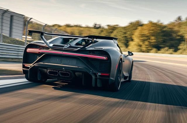 Bugatti вивела на тестування свій 1500-сильний Chiron pur Sport - фото 404027