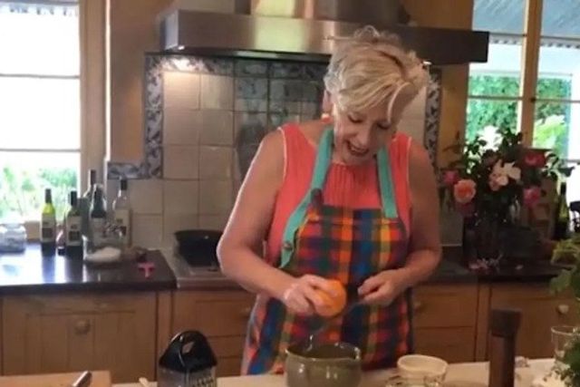 Австралійська шеф-кухар розсекретила незвичайний інгредієнт для приготування яєчні - фото 404117