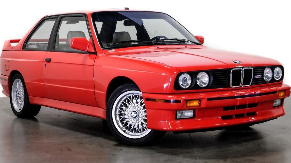 Рідкісний BMW зірки Голлівуду продають за ціною двох нових