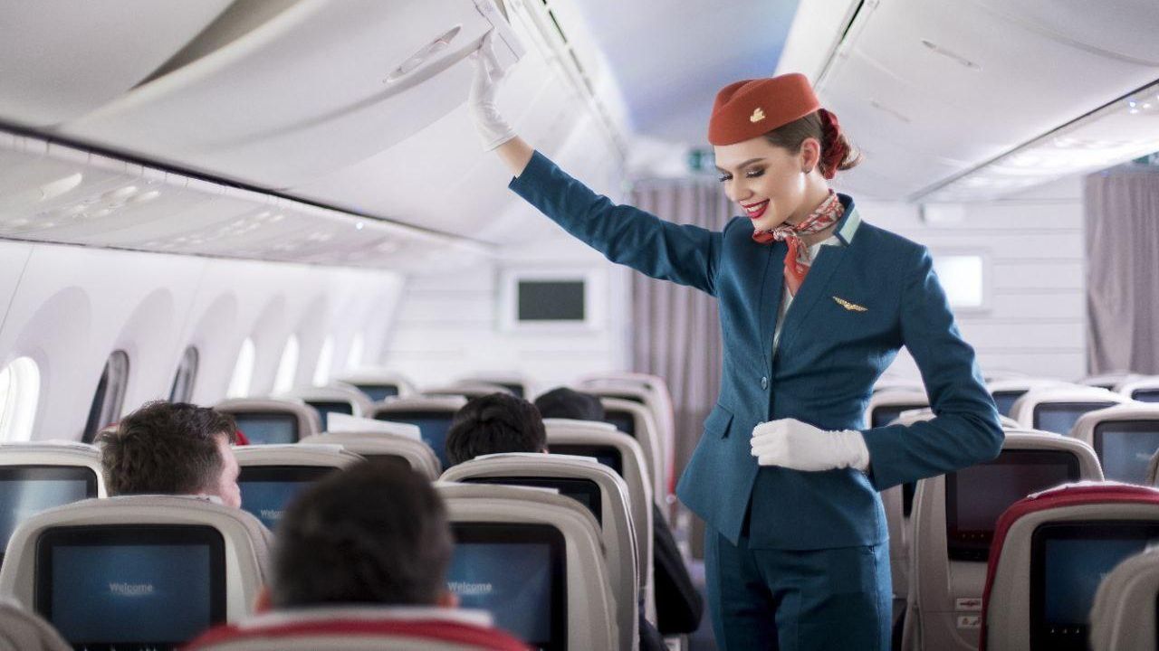 Які звички пасажирів дратують бортпровідників найбільше