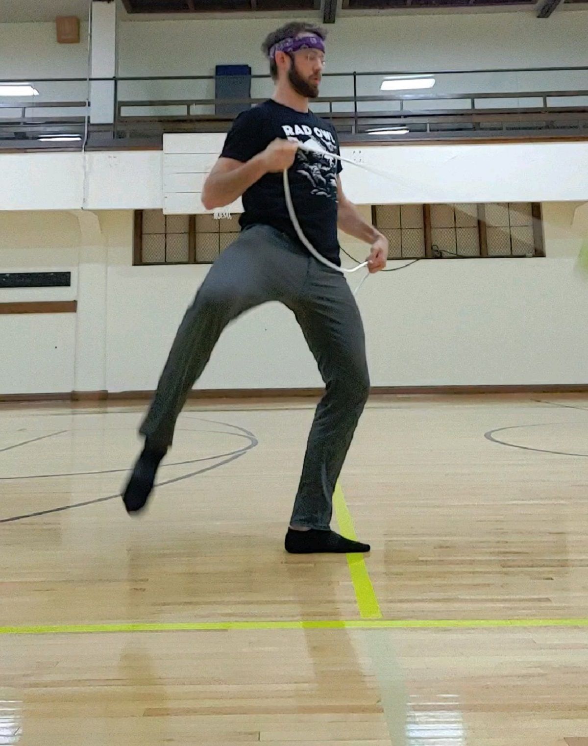 Хлопець хотів освоїти володіння м'ячем, але щось пішло не так (болюче відео)