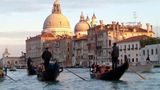 Тепер туристів у Венеції кататимуть на гондолах за новими правилами
