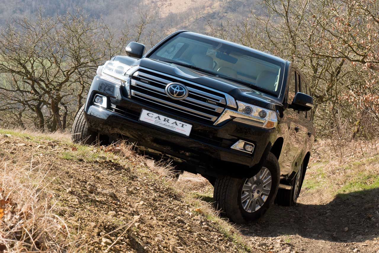 Toyota Land Cruiser 200 перетворили на куленепробивний лімузин