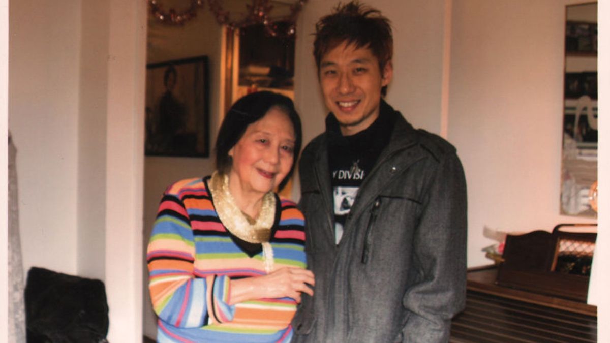 Онук знайшов архівні фото бабусі і дізнався правду, яку вона приховувала усе життя