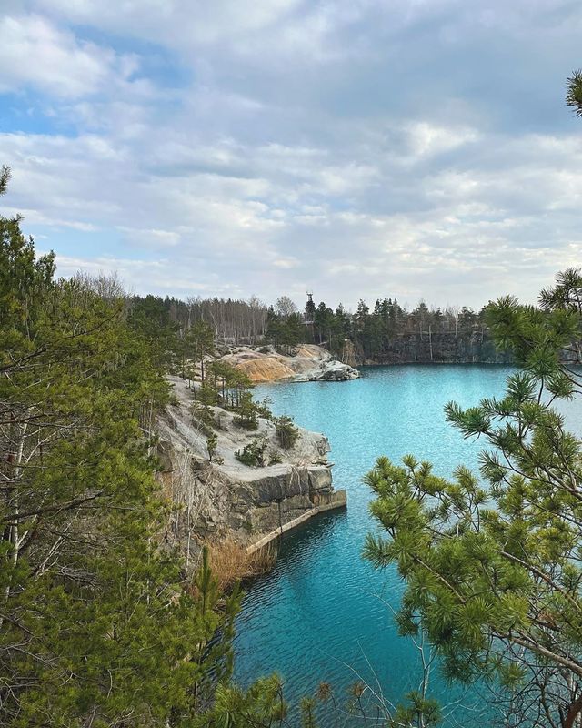 Коростишівський кар'єр на Житомирщині: ідеальне місце для відпочинку на вихідних - фото 405185