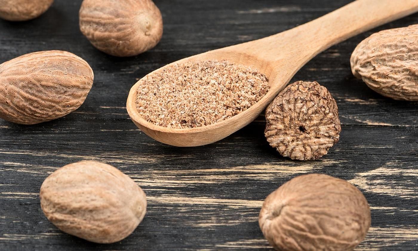 Лікарі розповіли про користь різних видів горіхів