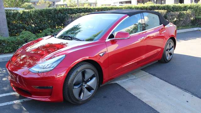 Електромобіль Tesla Model 3 перетворили у кабріолет: ефектні фото - фото 405575