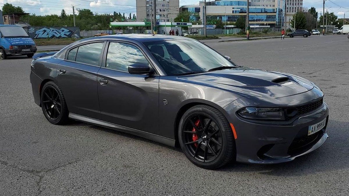 Dodge Charger SRT Hellcat - фото 1