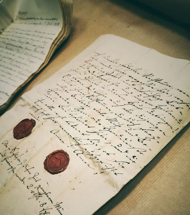 Як виглядає найстаріша в Європі капсула часу - фото 405612