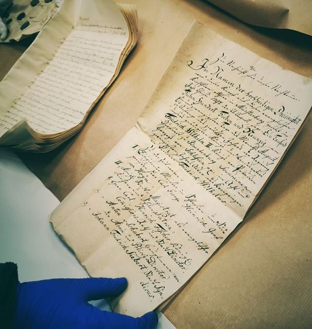 Як виглядає найстаріша в Європі капсула часу - фото 405613