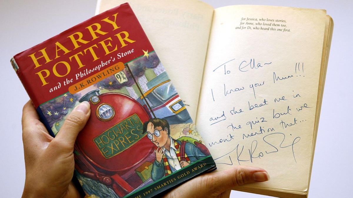 Книжку про Гаррі Поттера випадково знайшли на смітнику - фото 1