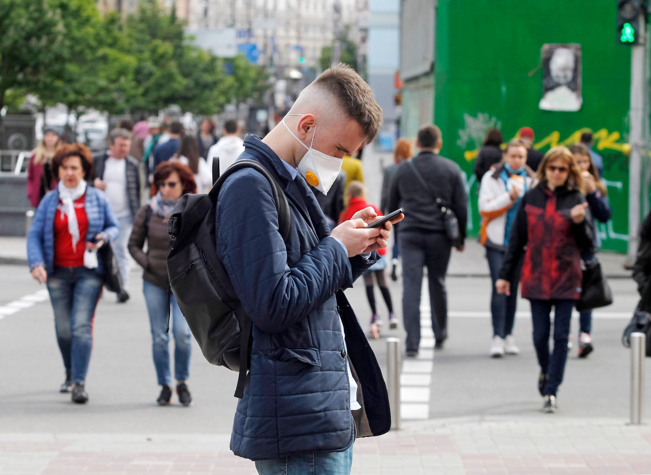 Карантин послаблюють не у всіх областях - фото 1