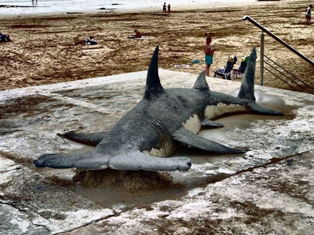Цей чоловік створює з піску неймовірні реалістичні скульптури - фото 406167