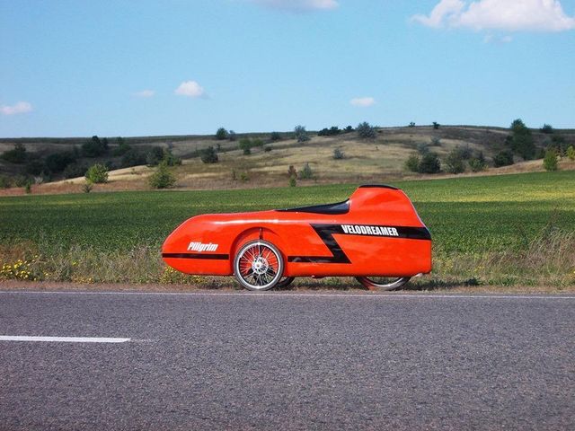 В Україні зняли унікальний саморобний електромобіль - фото 406380