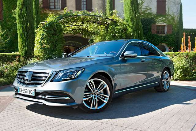 Mercedes-Benz показали оновлену версію S-Class - фото 406480