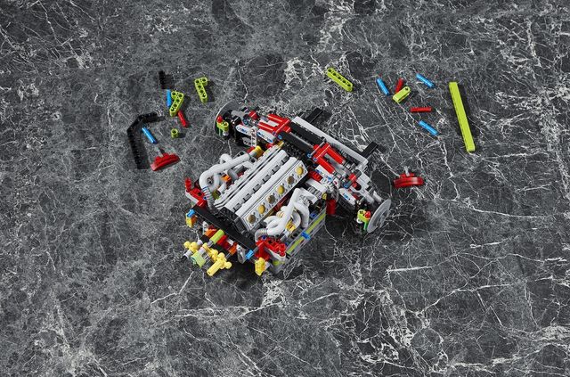 Доступний італійський гібрид: Lamborghini Sián став конструктором Lego - фото 406901