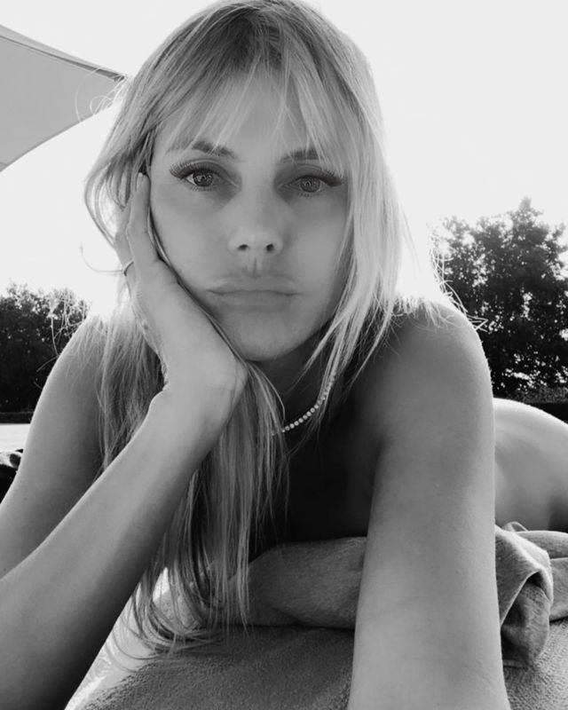 Хайді Клум показала, як вона засмагає голяка: відверте фото (18+) - фото 407019
