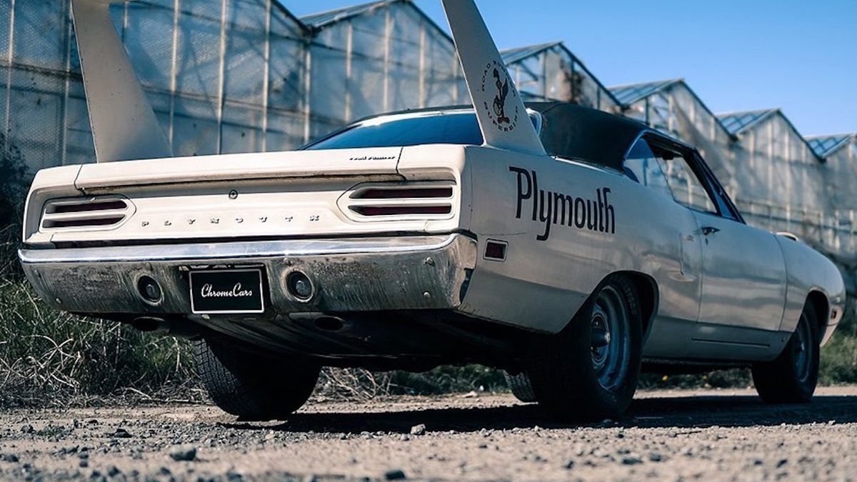 Plymouth Superbird був створений для гонок NASCAR - фото 1