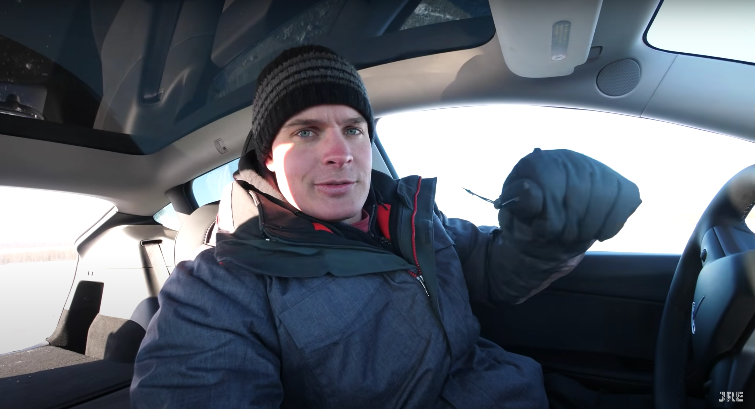 Tesla Model Y пройшла екстремальне випробування в умовах Аляски