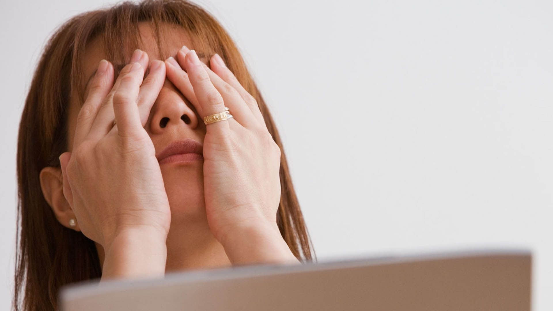 Як покращити зір без окулярів: перевірені методи