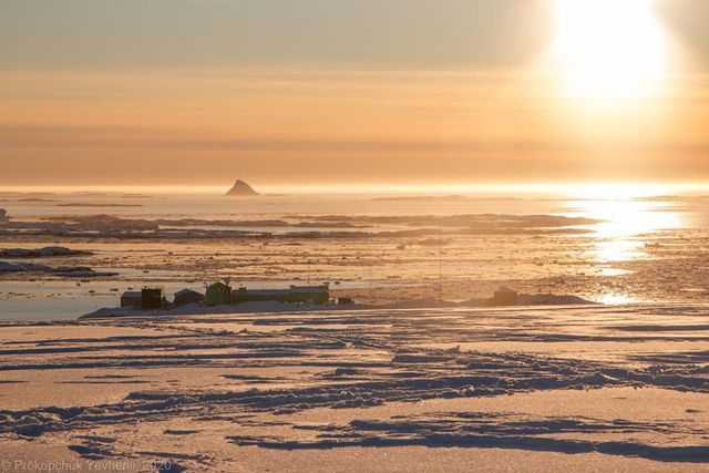 Українським науковцям вдалося сфотографувати кришталеву піраміду Антарктиди - фото 407573