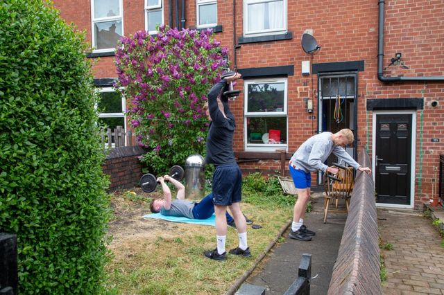 У Британії представили офіційний архів фото часів пандемії коронавірусу - фото 407665