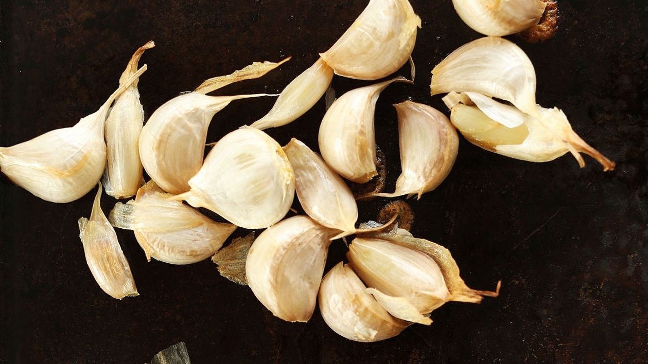 Дієтологи назвали шкідливі властивості часнику