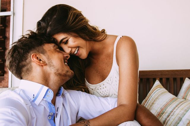 Секс можливий лише у тих пар, які мешкають разом - фото 407915