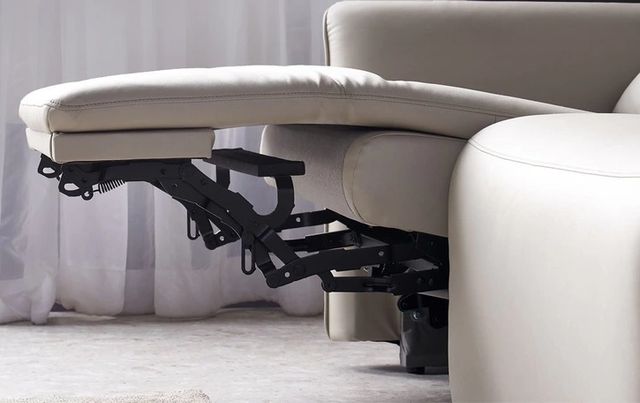 Xiaomi випустила крутий електродиван, який вміє заряджати смартфон - фото 407956