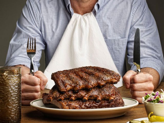 Гормональний дисбаланс може бути винним у постійному голоді - фото 408034