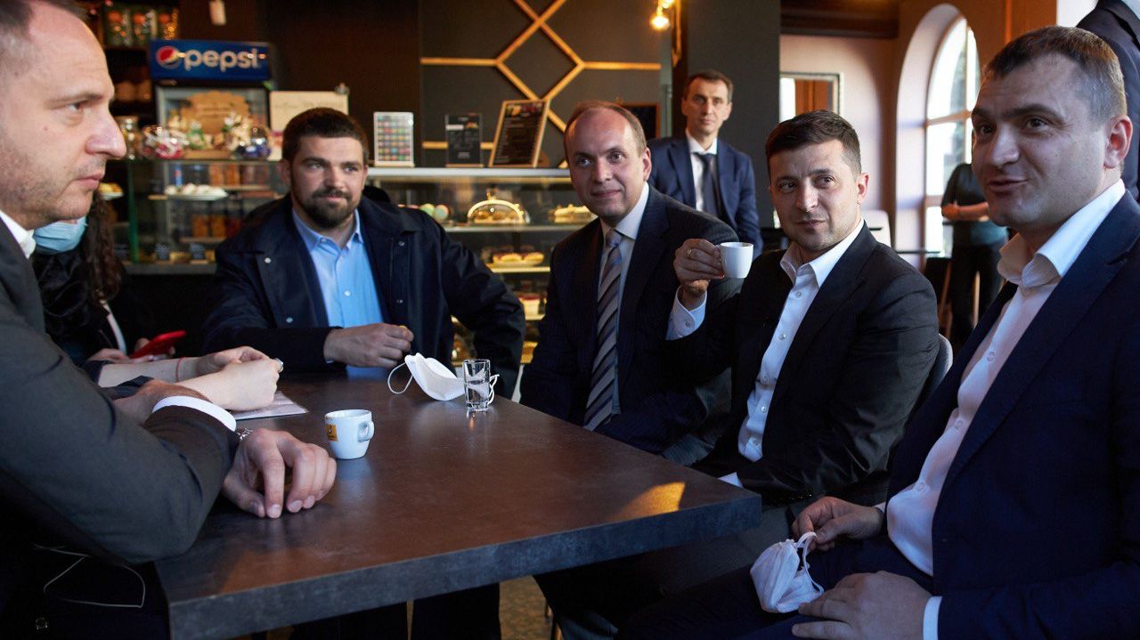 Я просто кавоман: Зеленський розповів, скільки чашок кави п'є за день