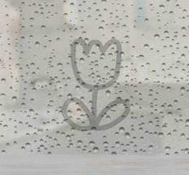 Серця і зірочки: що про вас скажуть малюнки на запотілому склі - фото 408087