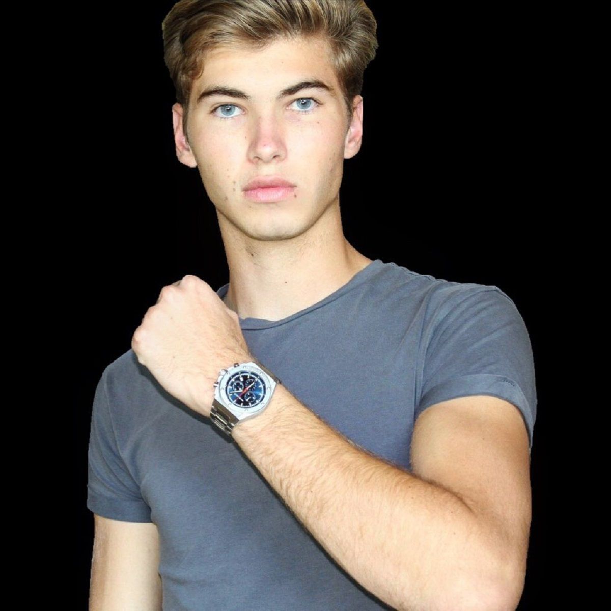 Хлопець перетворив свій двір у місце з Гаррі Поттера: ефектне відео